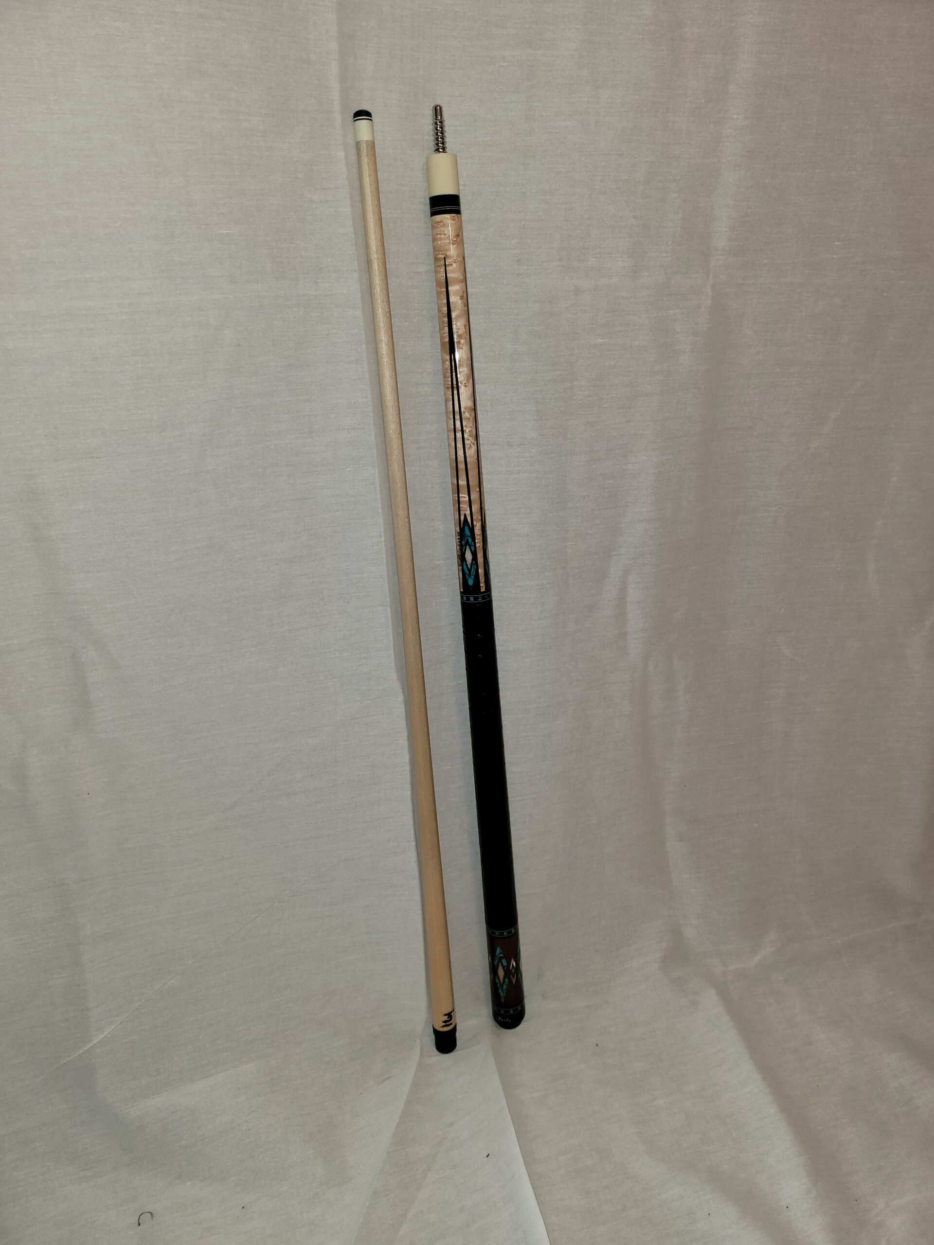 Jacoby cue with leather wrap
